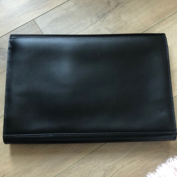 Jack Georges black portfolio - Picture 5 of 5